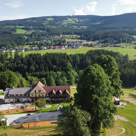 Отель Gasthof Wiesenhofer Miesenbach  Экстерьер фото